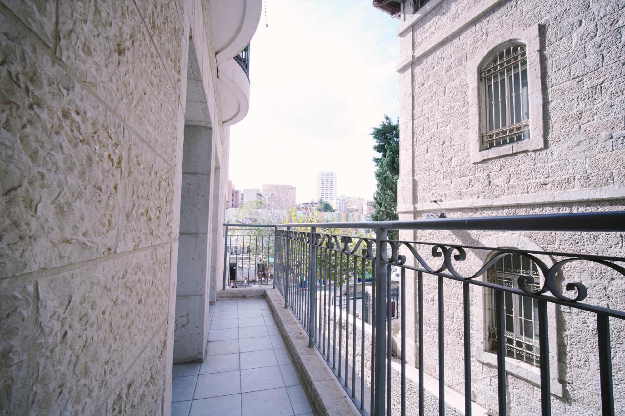 Harav Kuk Modern Apartment By Nimizz Jeruzalém Exteriér fotografie